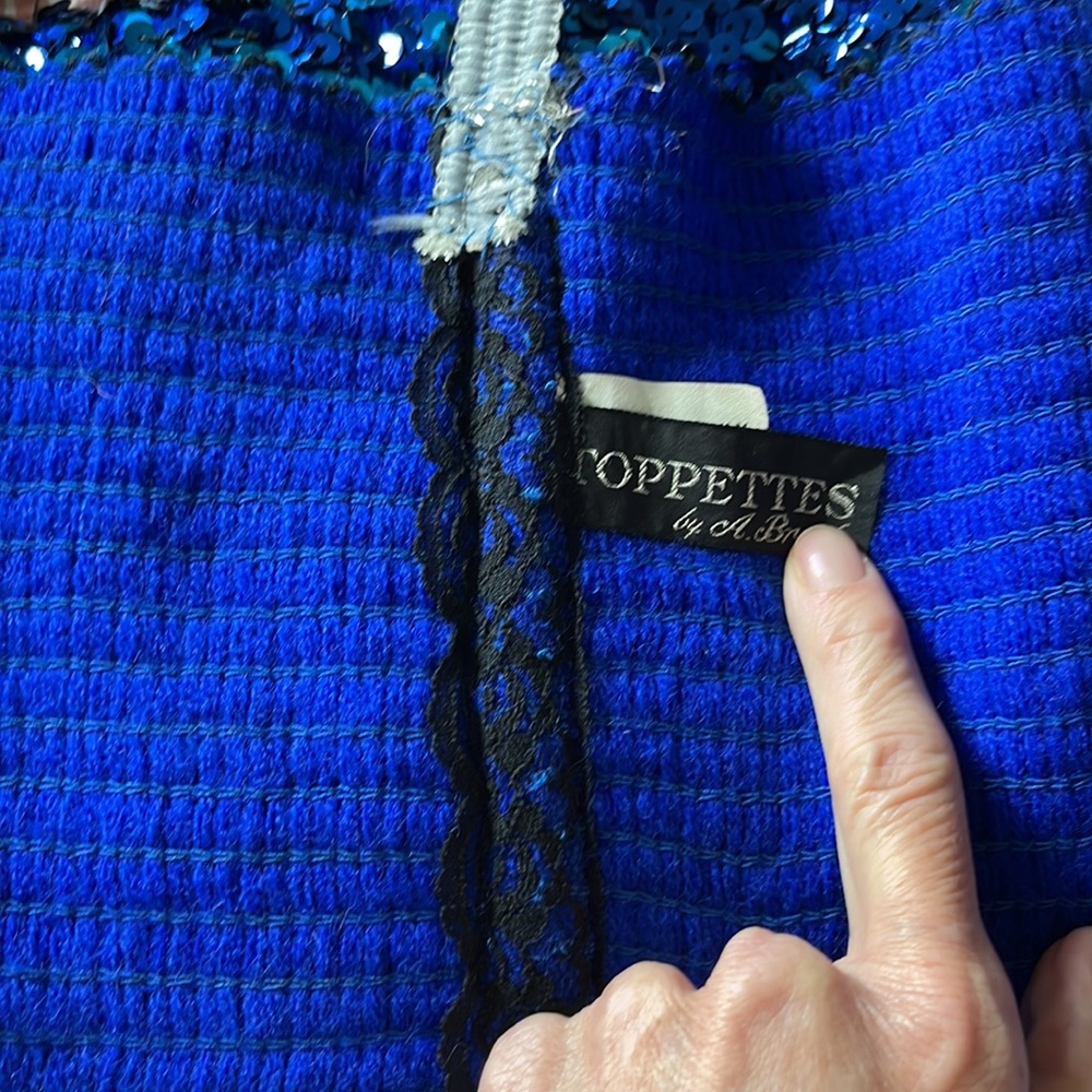 🫶🏼BLUE&SILVER 🎽ELASTIC STRETCHY SEQUINS CROP TOP BY TOPPETTES 50-60’s ATTIRE - Picture 8 of 8